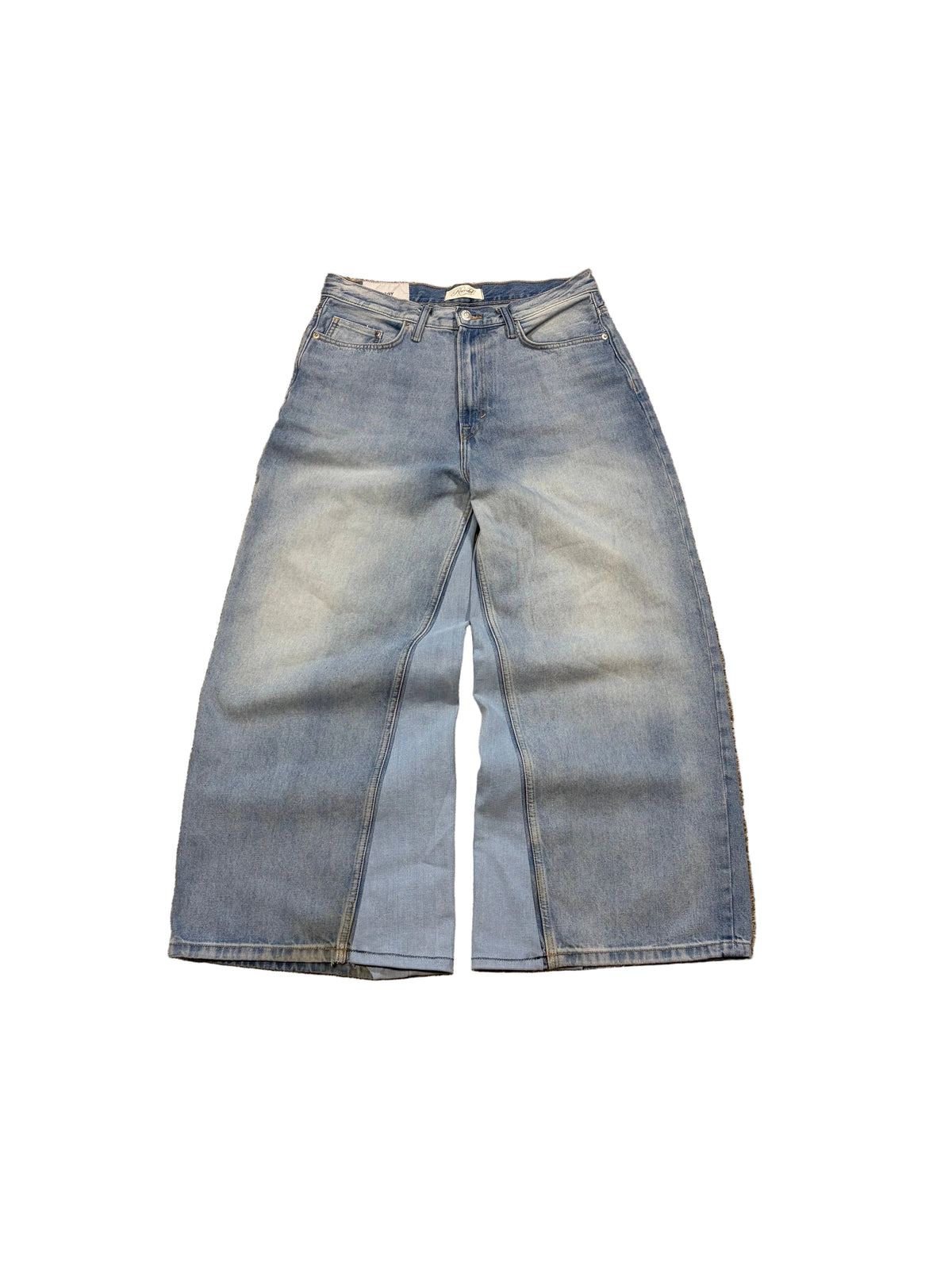 Extremely baggy light blue reworked H&M jeans. Size: 32x32