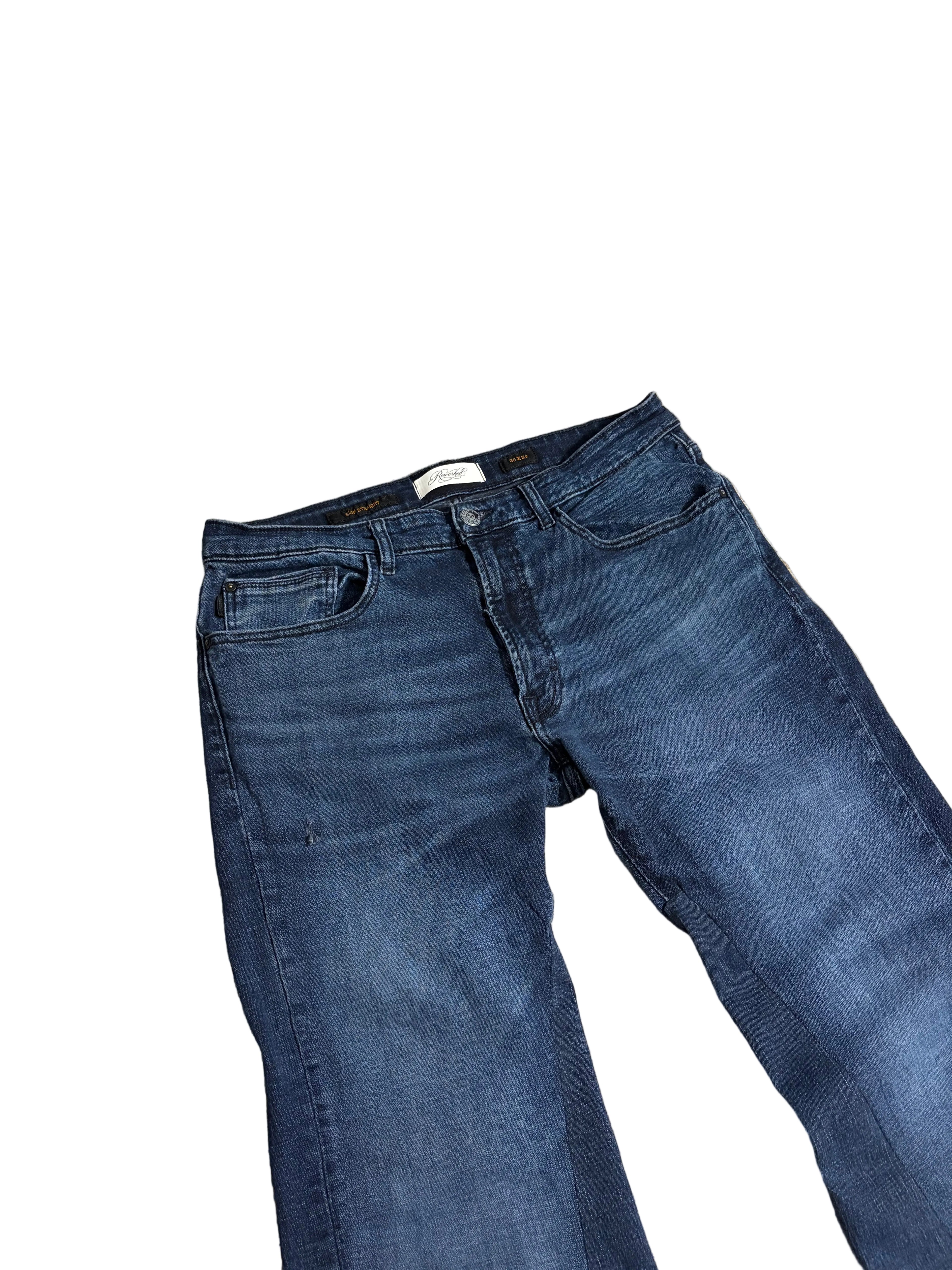 Vintage blue washed bootcut jeans. Size: 36x34