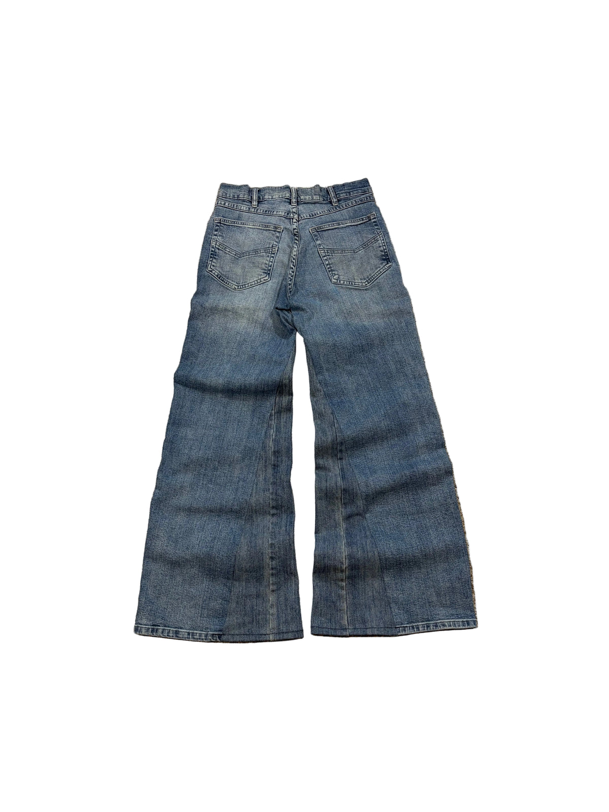 Vintage blue baggy bootcut jeans. Size: 30x34