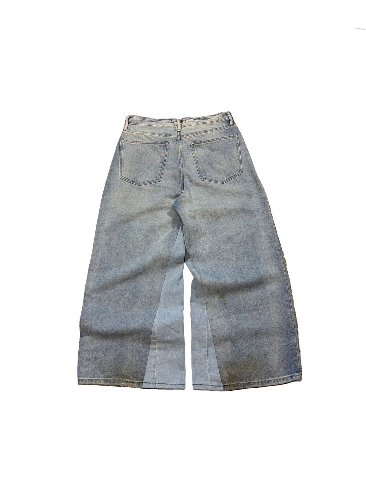 Extremely baggy light blue reworked H&M jeans. Size: 32x32
