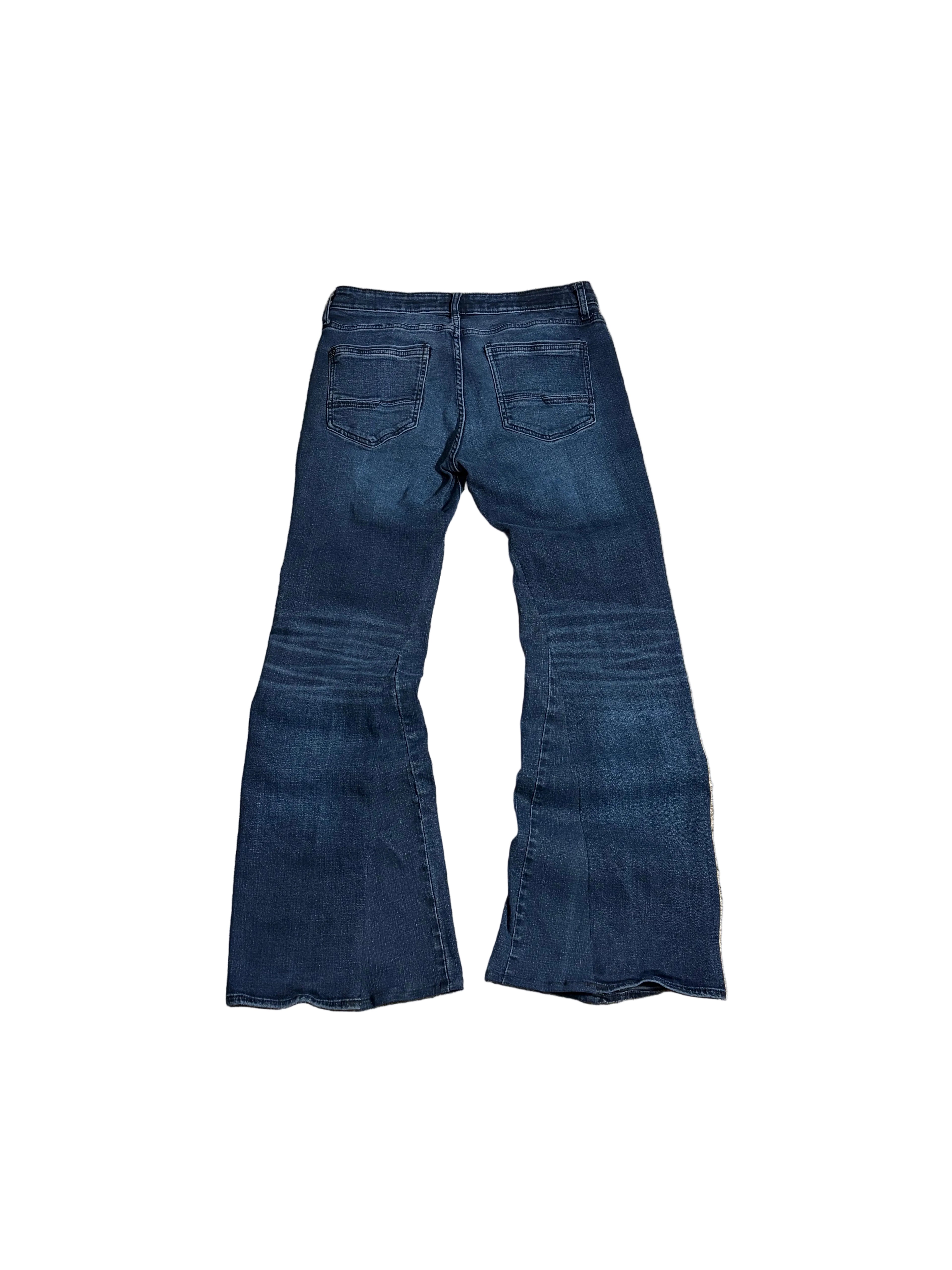 Vintage blue washed bootcut jeans. Size: 36x34