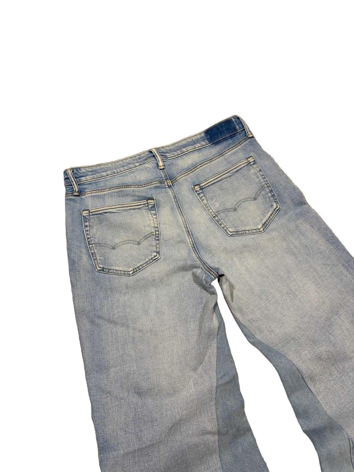 Light blue baggy jeans. Size: 33x30