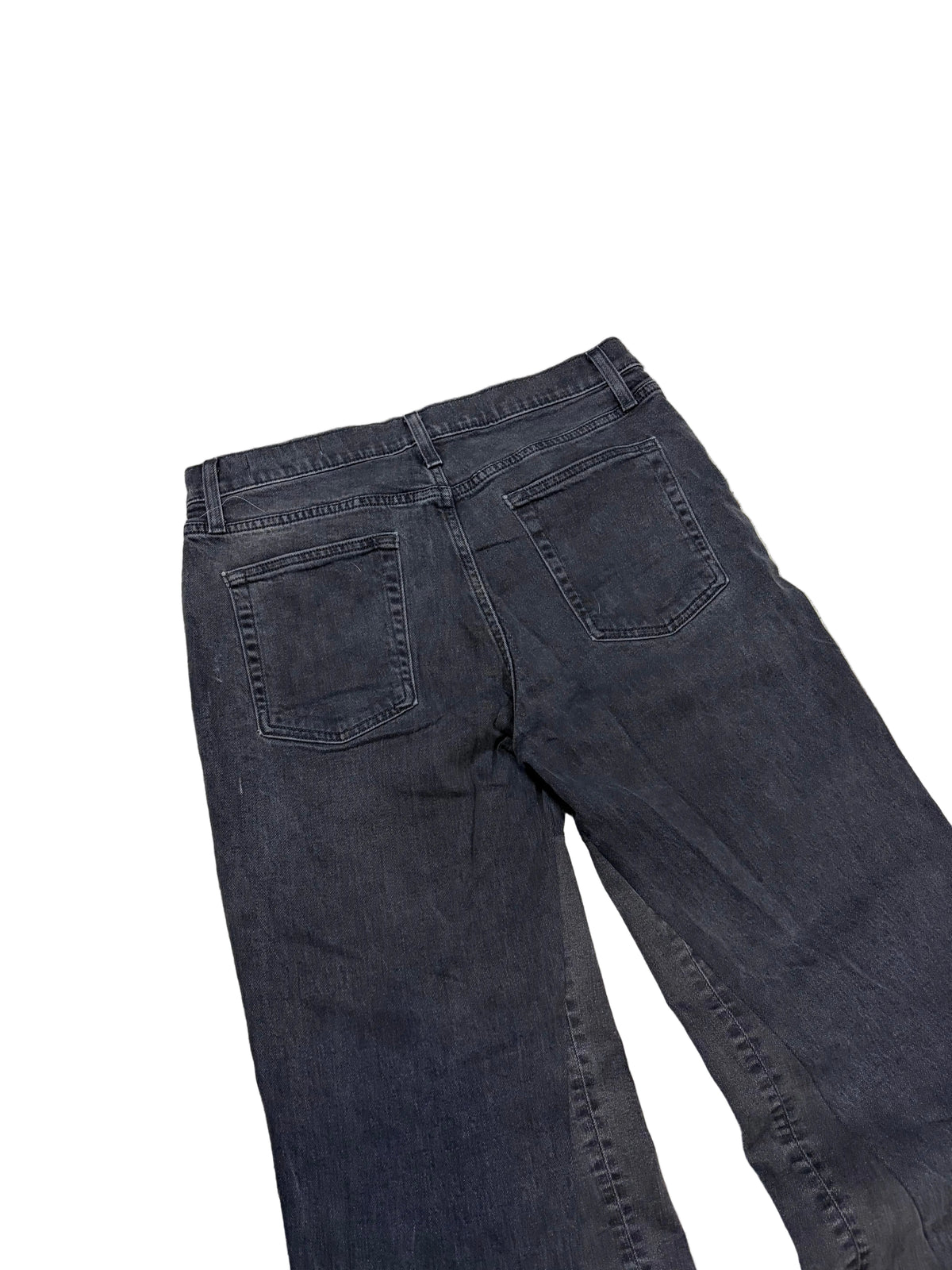 Dark gray baggy bootcut jeans. Size: 32x32