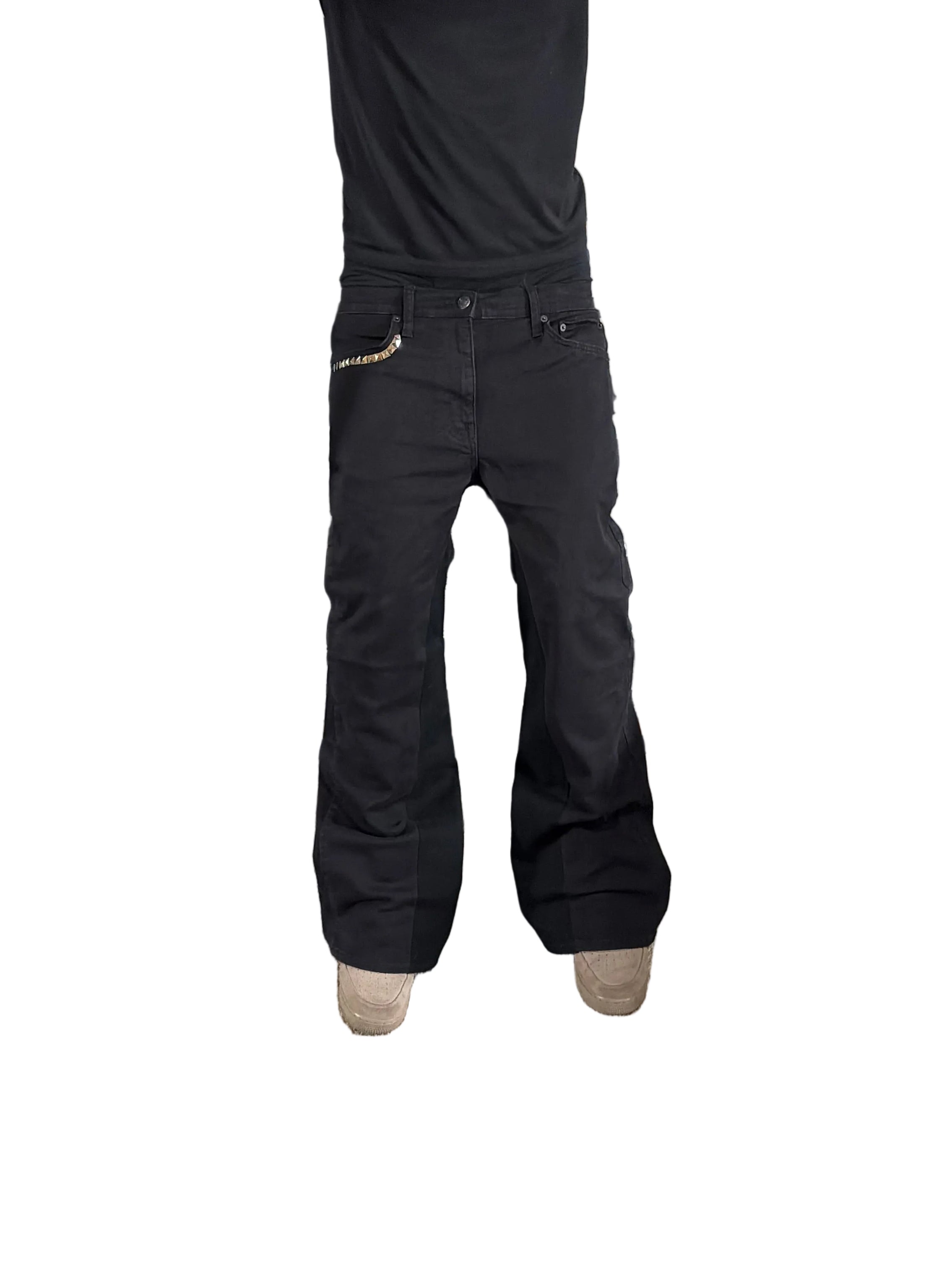 Black flared jeans. Size: 32x32