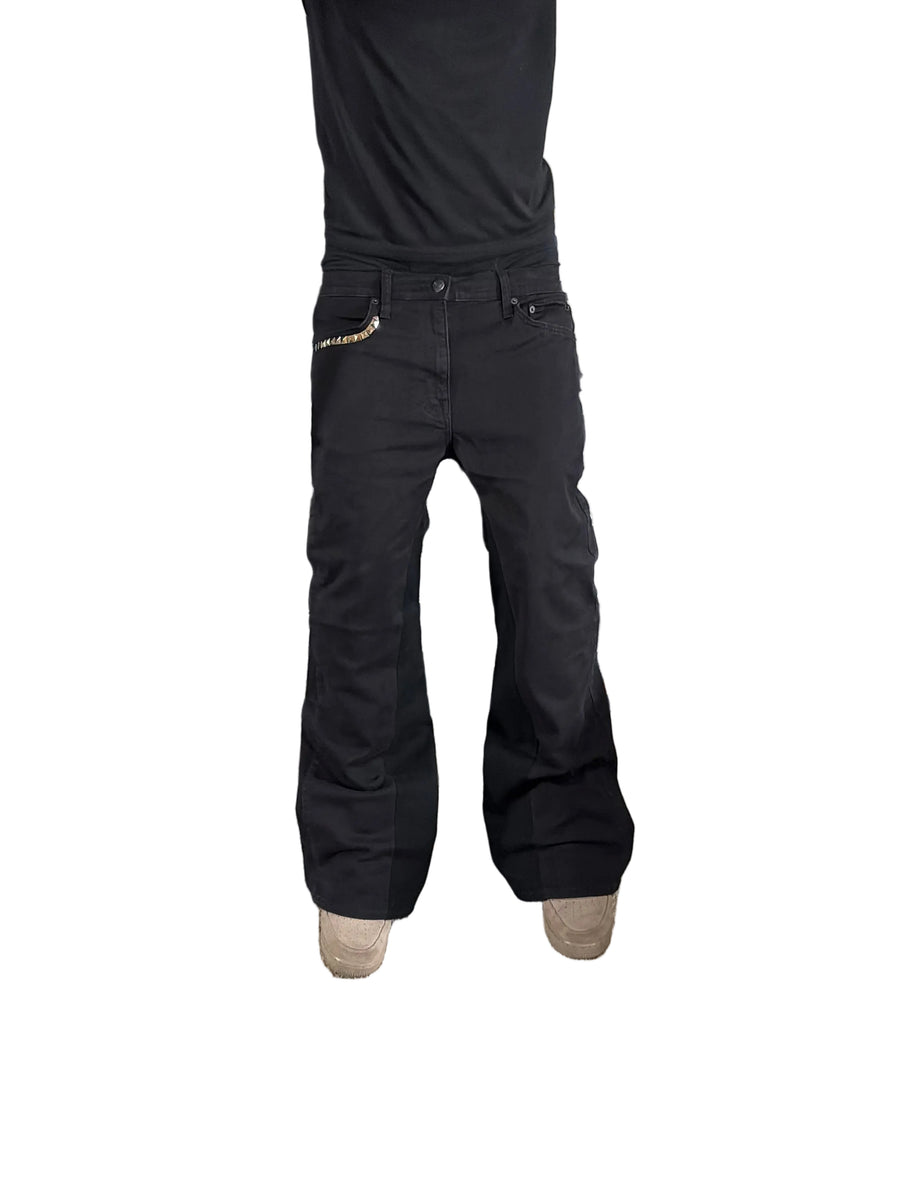 Black flared jeans. Size: 32x32