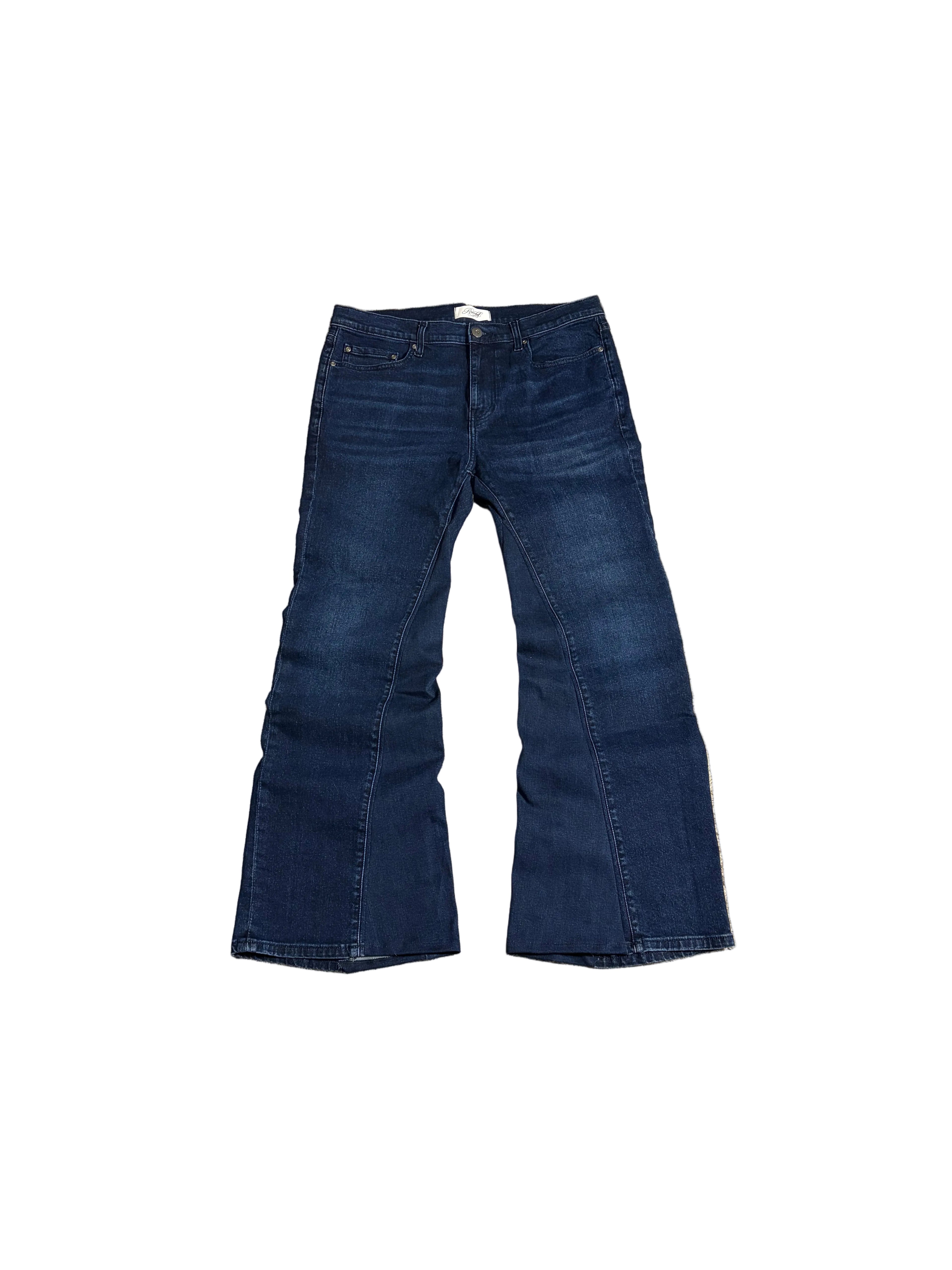 Dark blue flared jeans. Size: 34x32