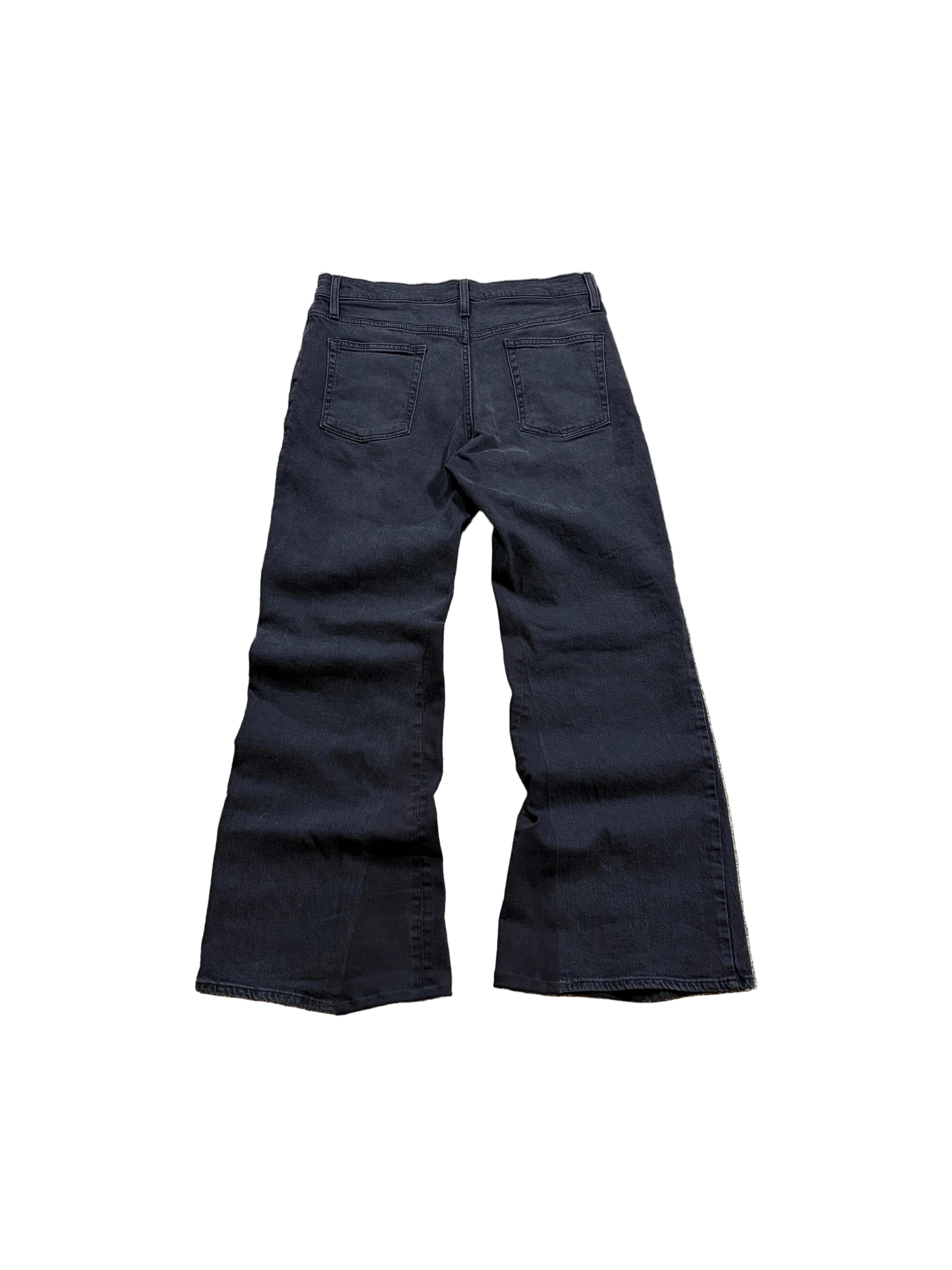 Black baggy flared jeans. Size: 34x32