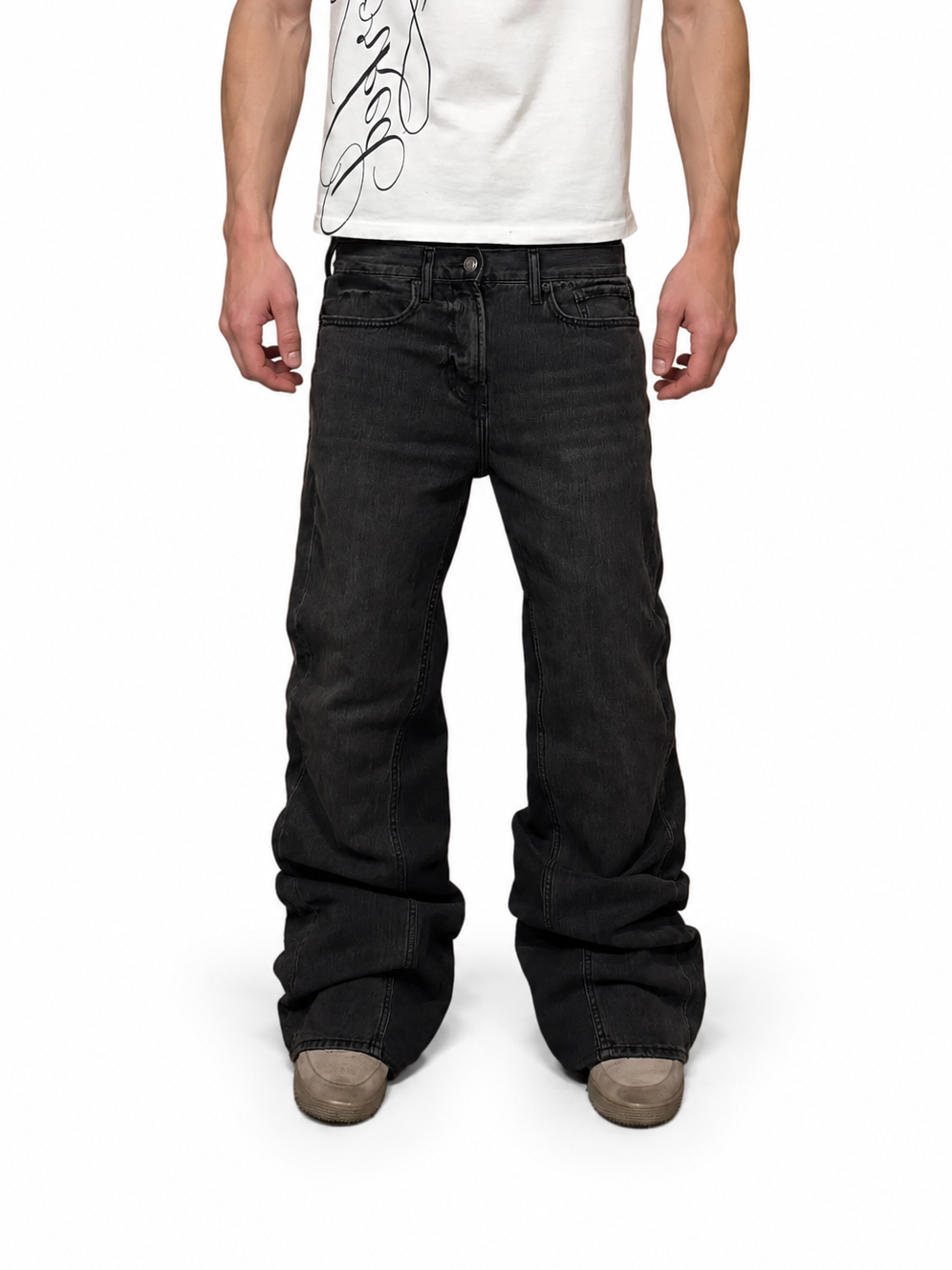 Black stacked flared jeans. Size: 32x36