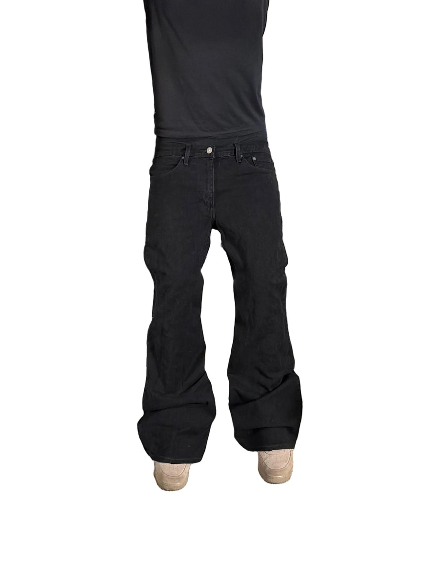 Black flared jeans. Size: 34x34