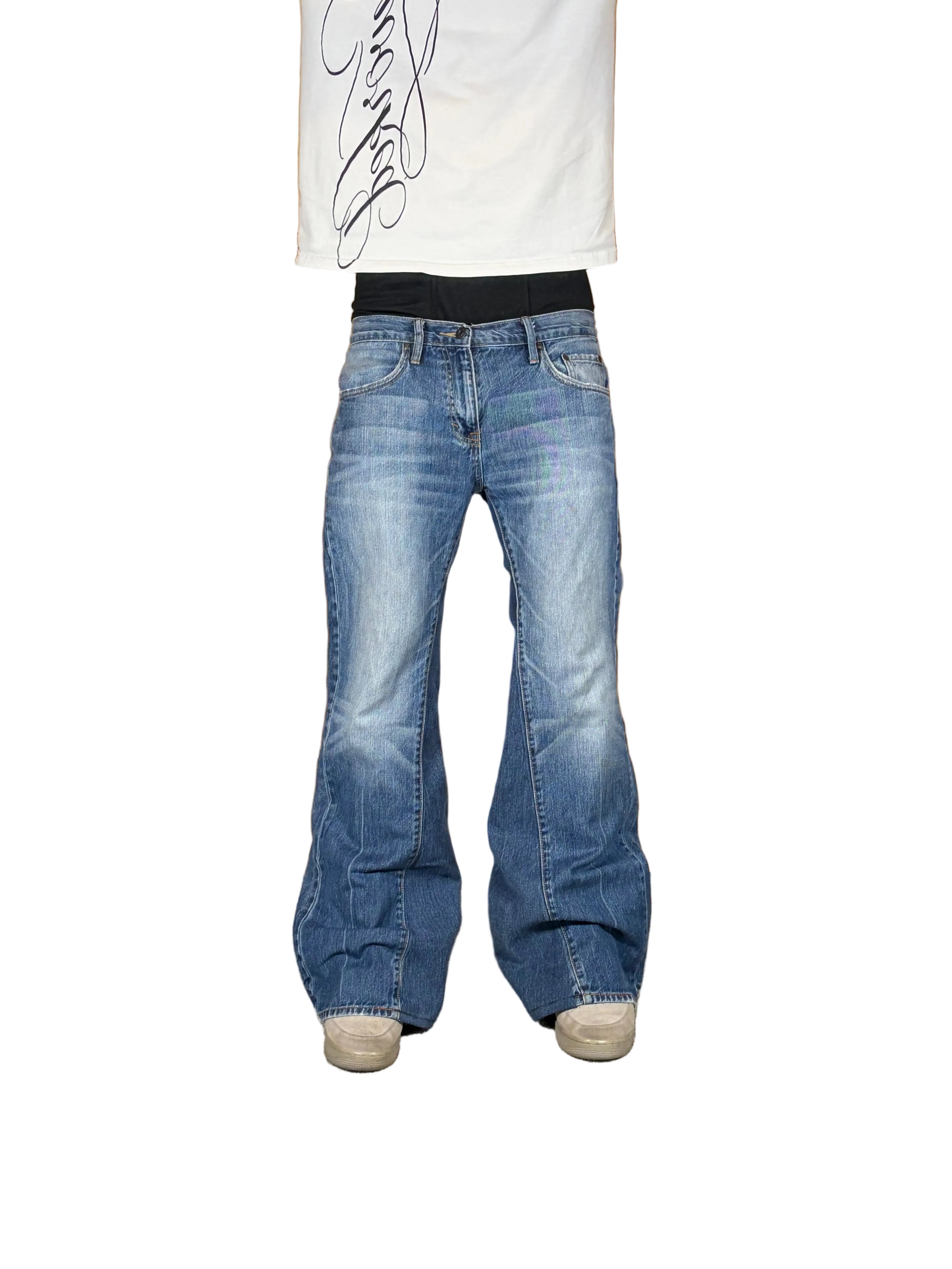 1of1 blue washed flared jeans. Size: 31x32