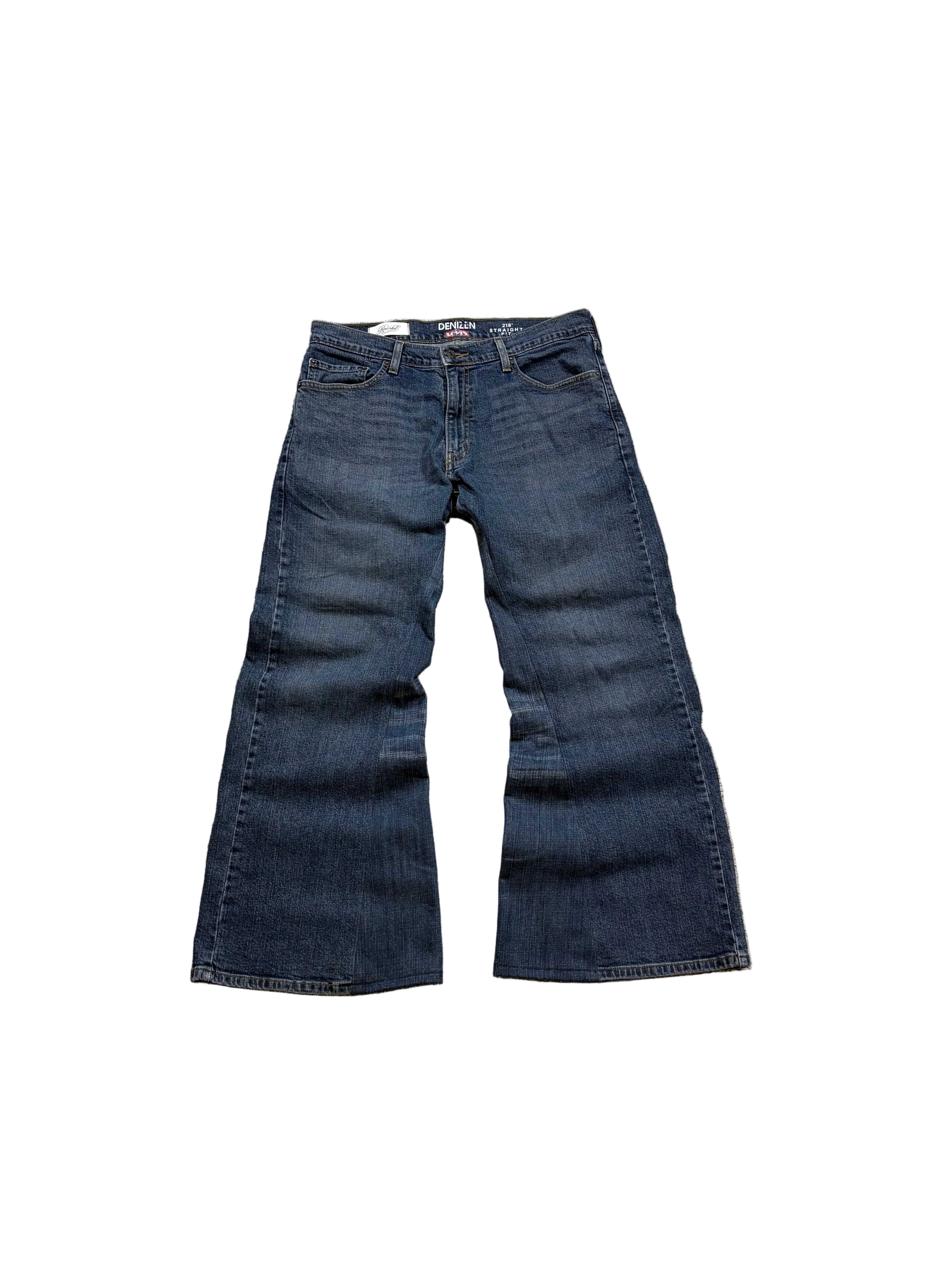 Vintage bootcut jeans. Size: 34x30