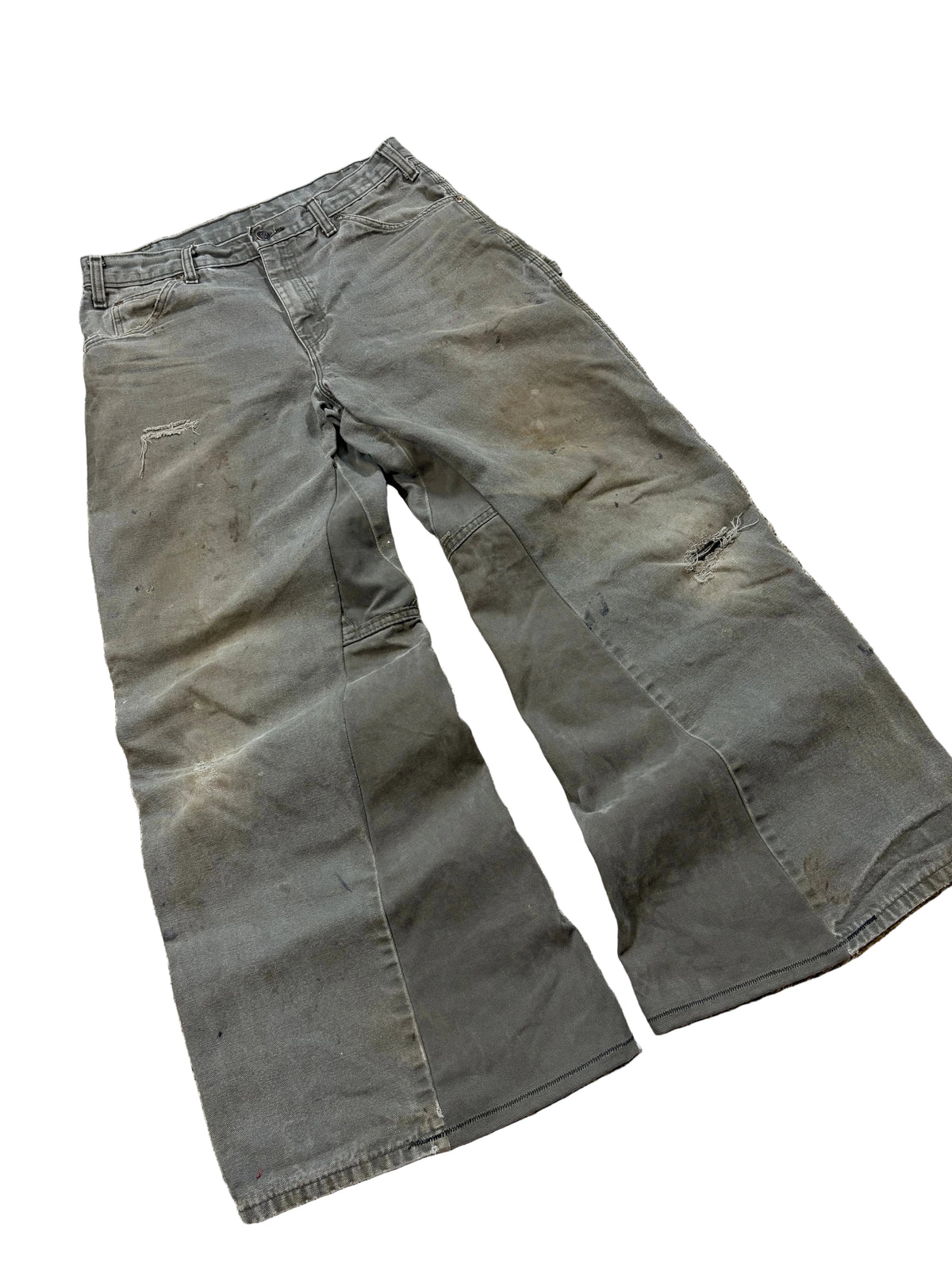1of1 reworked baggy DICKIES work jeans. Size: 32x32